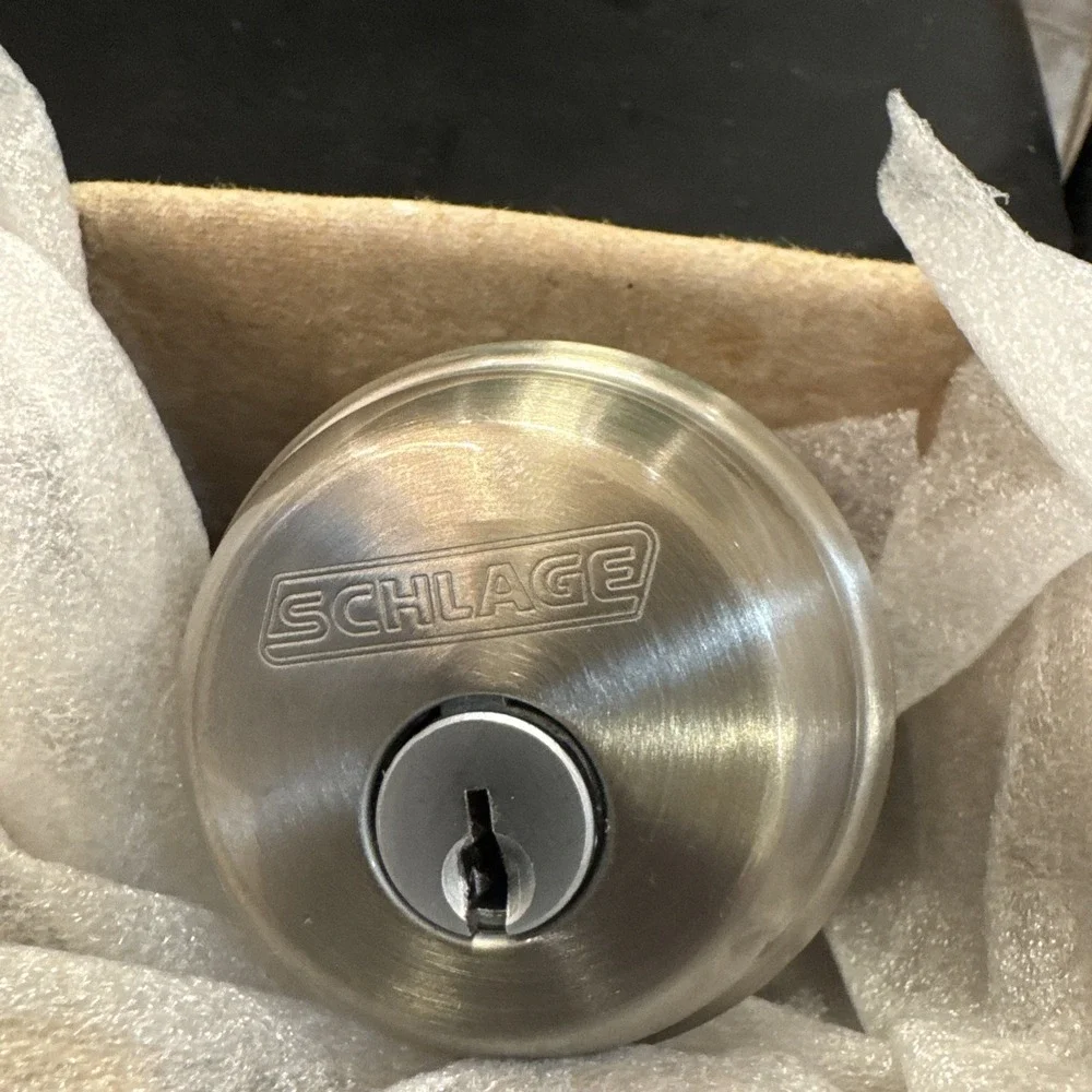 Schlage Single Cylinder Deadbolt Satin Nickel 2 Keys‎ B60N G 619